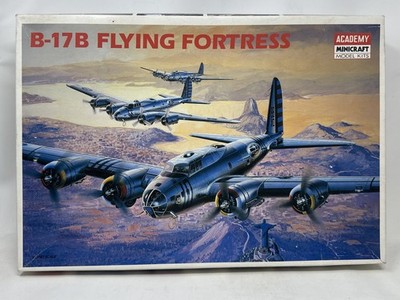 Academy Minicraft B-17B Flying Fortress 1:72 Model Kit Sealed contents 1991 Vntg