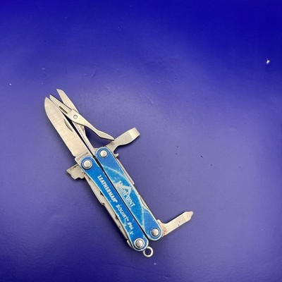 Leatherman Squirt PS4 Multi Tool, Knife, Pliers - Blue