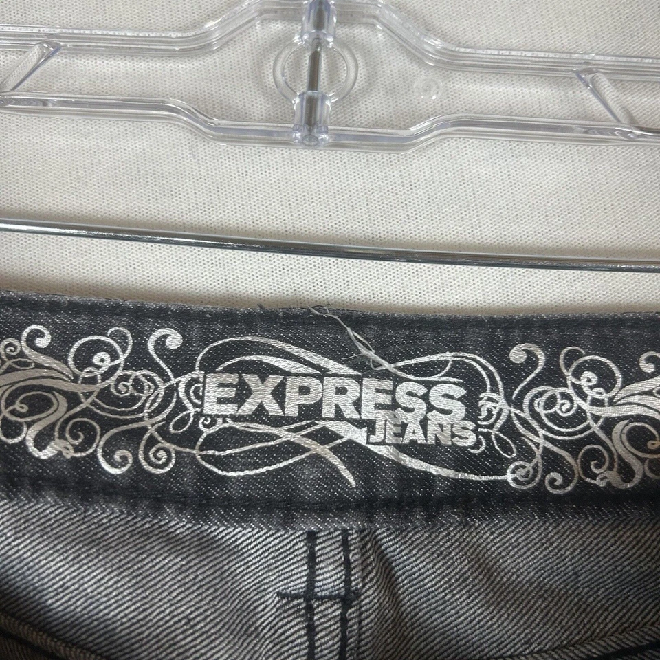 Legging de mezclilla Express talla 4 Zelda calce ajustado tiro ultra bajo negro Jegging Foto 4 de 4