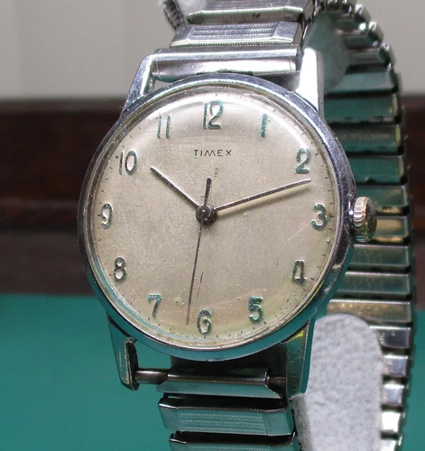 VINTAGE TIMEX EARLY NO NUMBERS ON DIAL