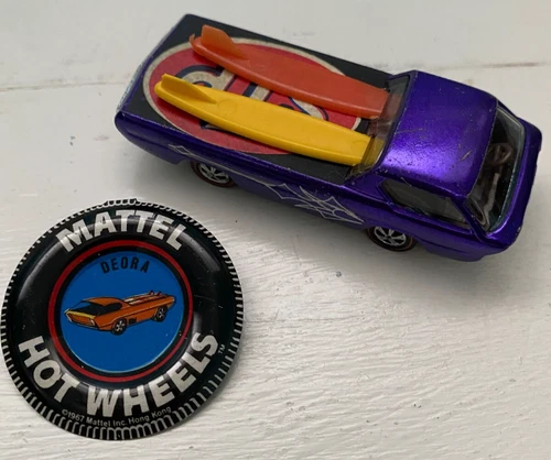 Rare Vintage Mattel Hot Wheel Redlines 1967 Dodge Deora w/ Surfboards & Button