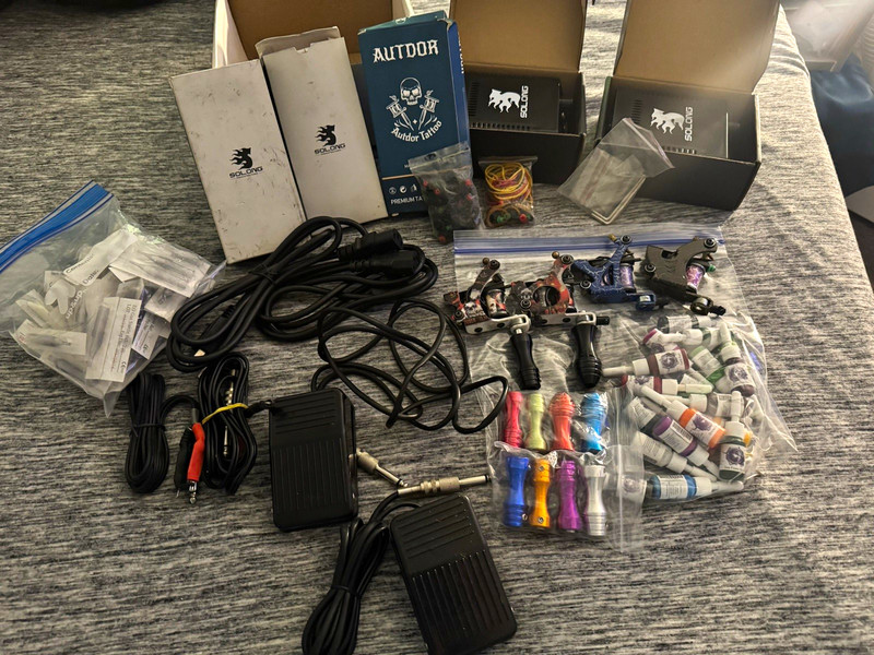 Solong Coil Tattoo Kit Liner/Shader 2-Coil Digital Power Supply, Pedal, Ink