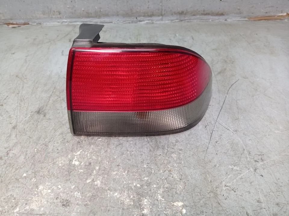 Faro Posteriore Esterno Destro Per SAAB 9-3 CABRIOLET YS3D 2.0 4631103 - Immagine 2 di 4