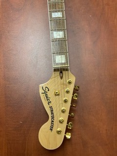 Squier Classic 6 String Stratocaster 40TH ANNIVERSARY Guitar