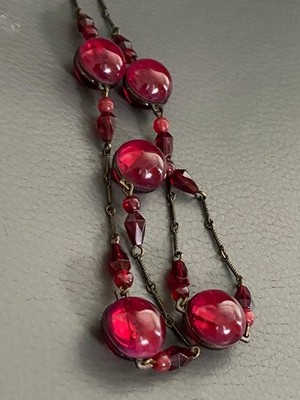 Kaari Meng Deep Red Vintage Glass Beaded Necklace Choker