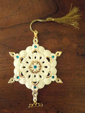 Lenox 2005 Annual Gemmed Snowflake Christmas Ornament Porcelain 24k Gold BOX
