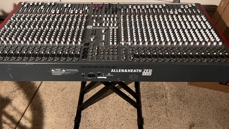 ALLEN & HEATH ZED 436 MIXER WITH POWER CORD AND STAND 32 CHANNELS - Image 4 of 4