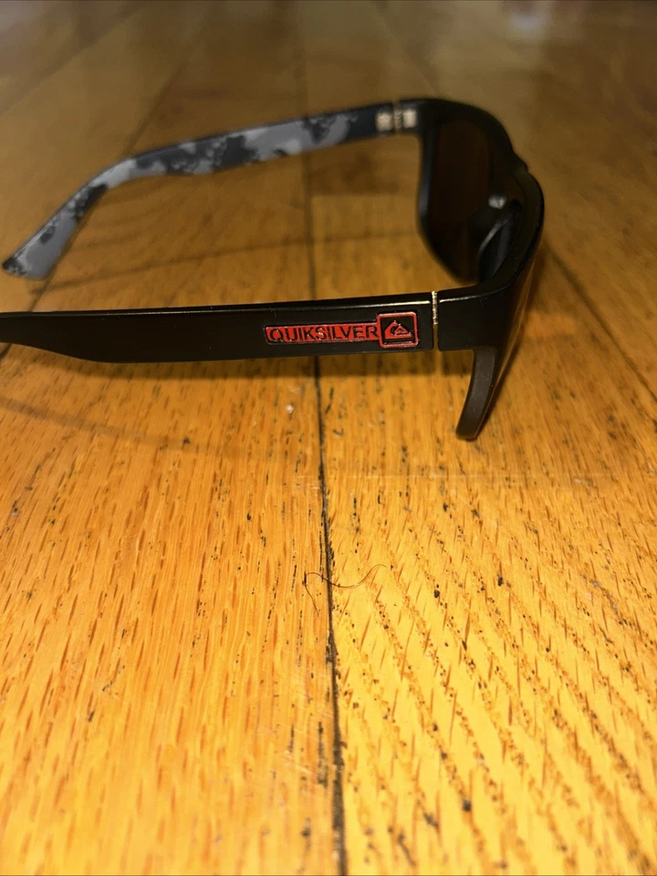 Gafas de sol cuadradas QuickSilver para hombre, negro mate/dorado gris espejo camuflaje Foto 2 de 4