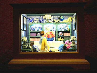 Book Nook Shelf Insert LED Mädchen mit Katze Dollhouse Miniatur 1/12 OOAK 