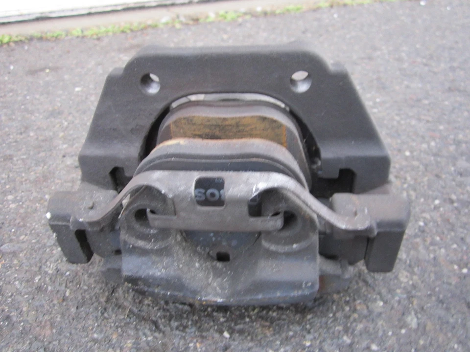 Carcasa pinza de freno trasera derecha nn802247 BMW 745Li 745i 2002 2003 2004 2005 OEM Foto 2 de 4