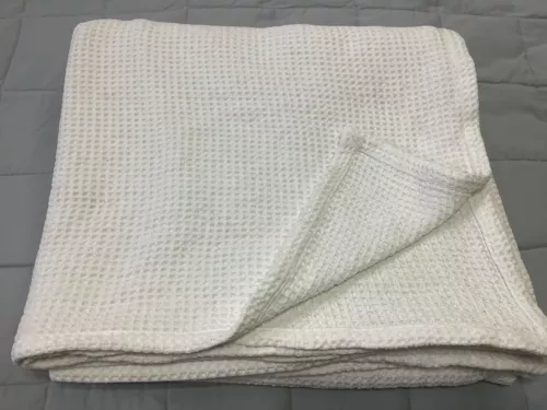 VERA WANG Full Queen White Waffle Weave Cotton Blanket