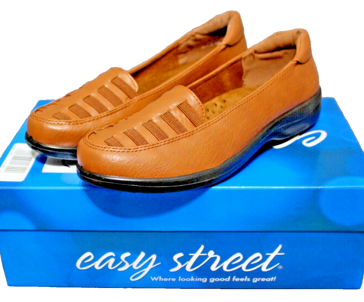 EASY STREET womens GENESIS slip on casual shoes size W tan faux