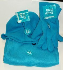 Momentum Matching Set 1 Fleece Pair Of Gloves 1 Scarf 1 Hat LIGHT BLUE Med
