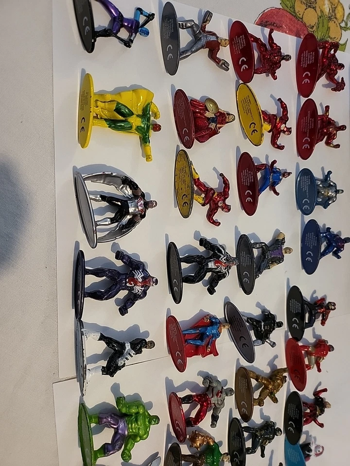 Jada Toys Marvel DC Comics Nano Metalfigs Mini Figures Die Cast Metal Lot 40 Cas - Image 3 of 4