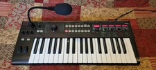 Korg R3 Synthesizer/Vocoder - Complete with Mic, Manual, CD & PSU - Tested