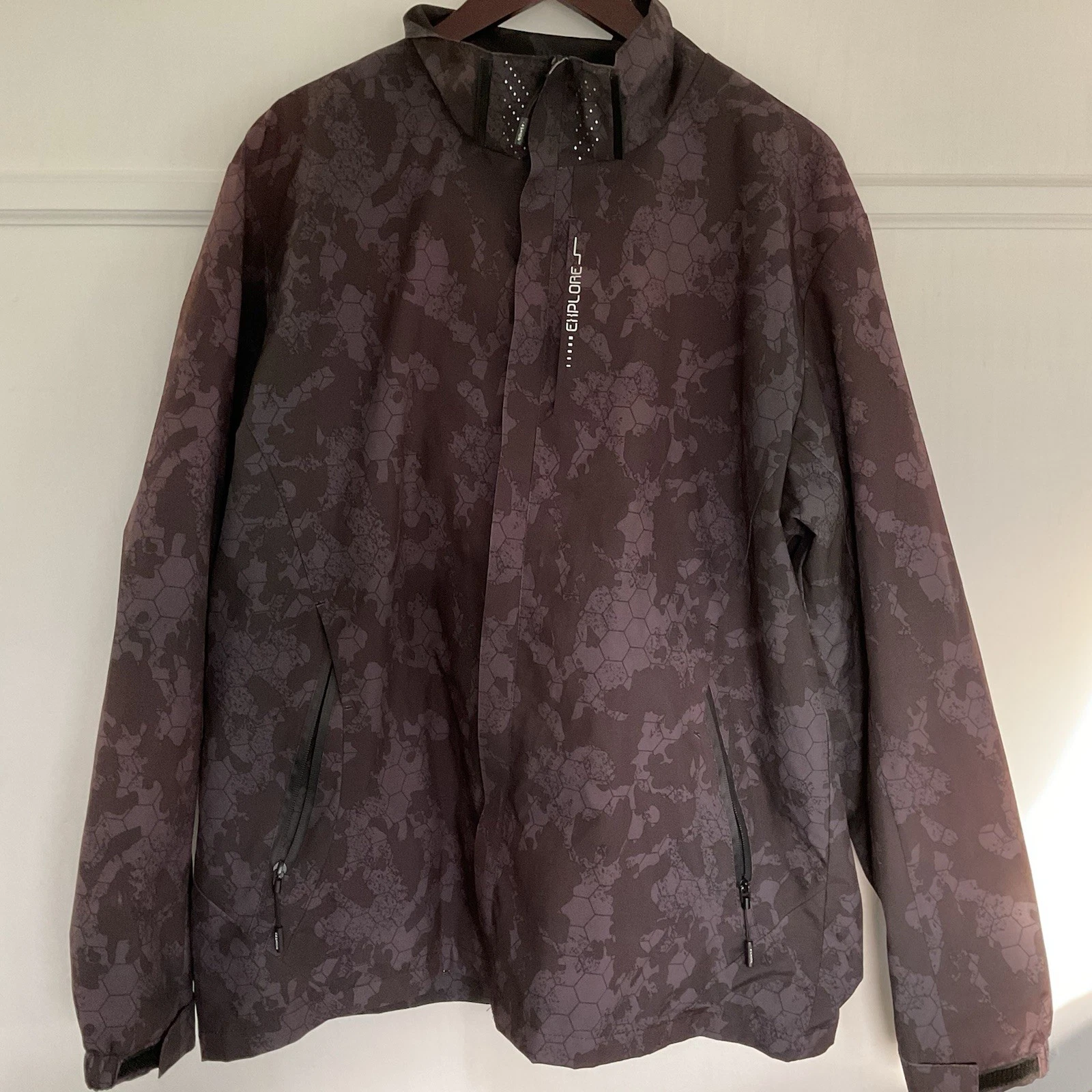 Explore By Sela Unisex Deep Plum/Black Water & Wind Resistant Jacket Size Large