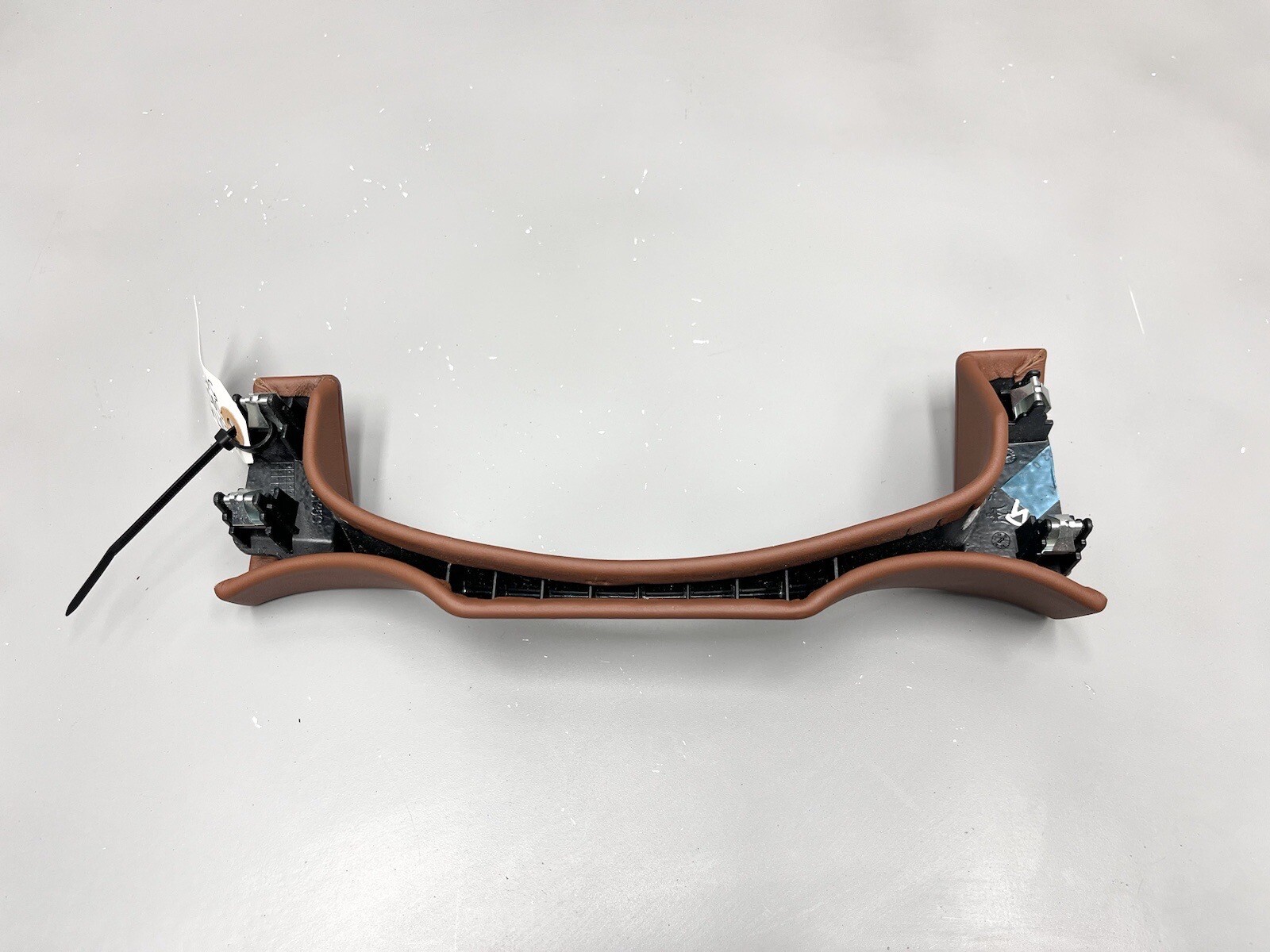 ⭐️2017-2020 MASERATI LEVANTE M161 OEM SPEEDOMETER TRIM PANEL - BROWN LEATHER OEM