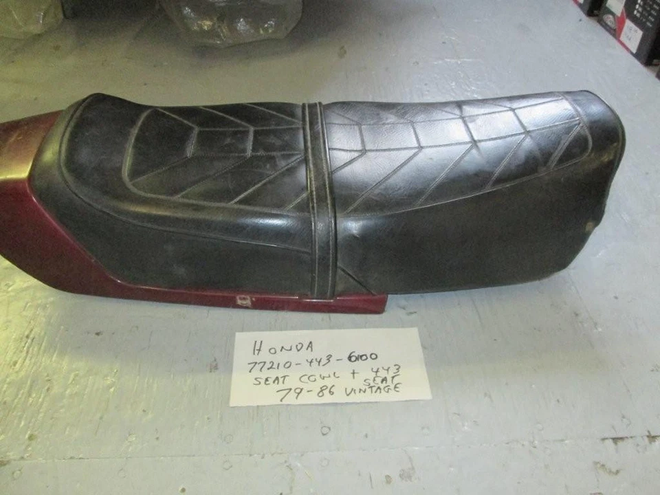 Honda CB400N / CB250N motorcycle seat (443 ) COWL 77210-443-6100 - Изображение 2 из 4