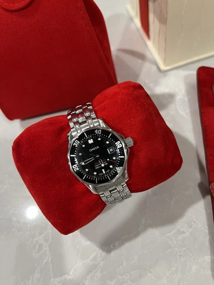 OMEGA Diver 300M Quartz Women's Black Watch - 212.30.28.61.01.001