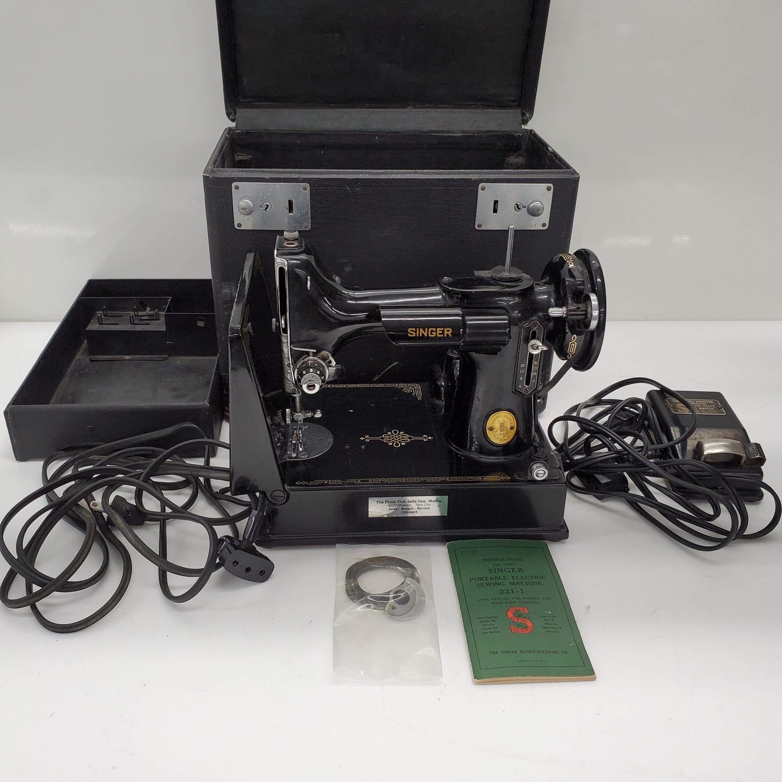 Vintage 1950's Singer Featherweight 221 Series AJ Sewing Machine with