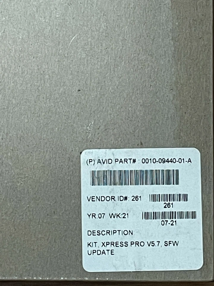 Avid Xpress Pro Video Editing Software V5.7 SFW UPDATE 0010-09440-01-A - Image 2 of 2