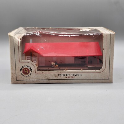 Bachmann 45907 N Scale Freight Station  NOS