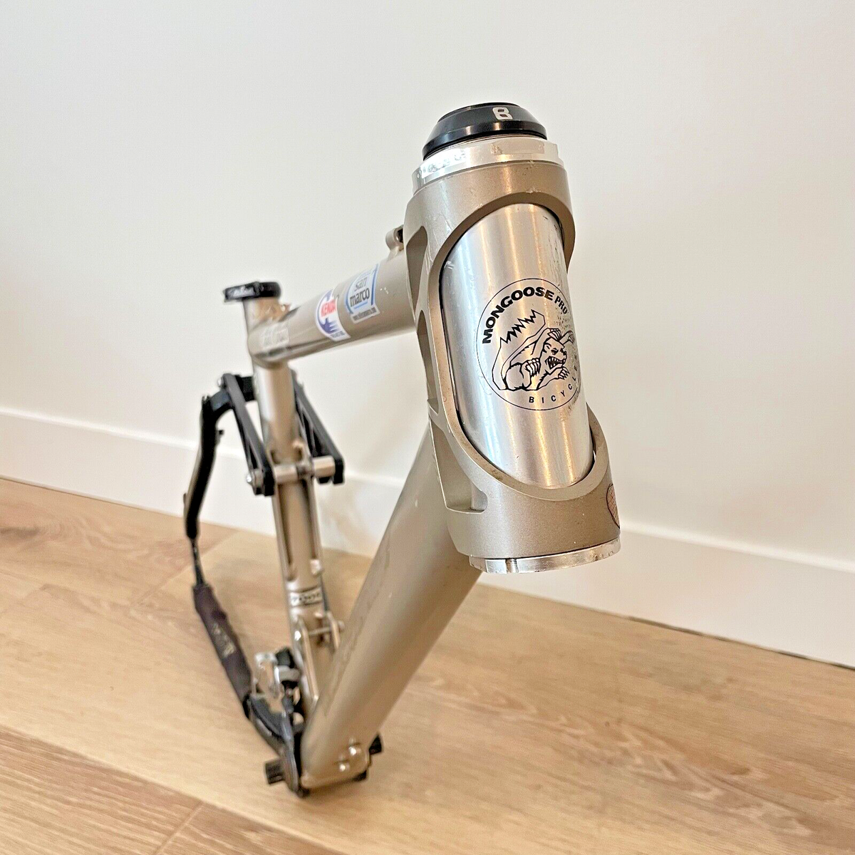 Mongoose Grand Marquis Full Suspension Mountain Bike Frame 18