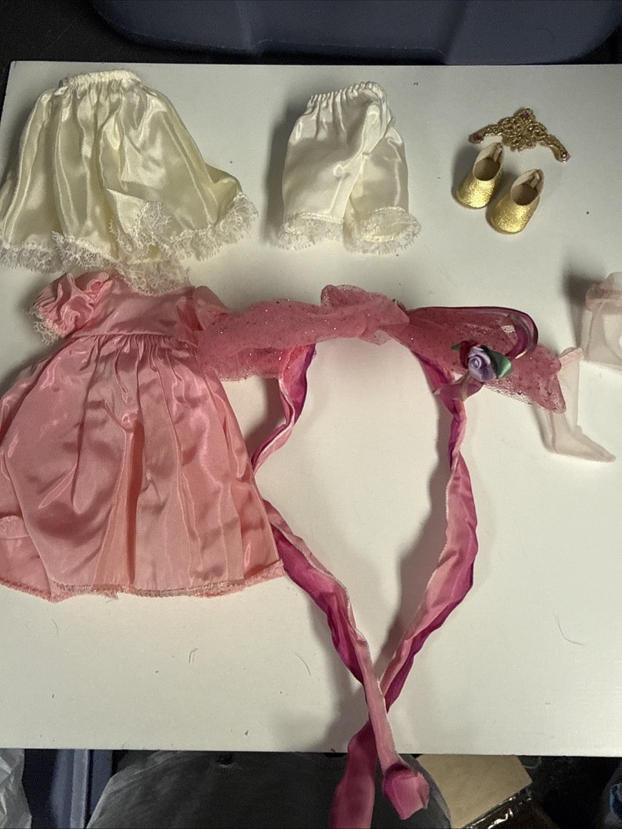 gold shoes with blush dress 1997 Madame Alexander Outfit Only Pink 8