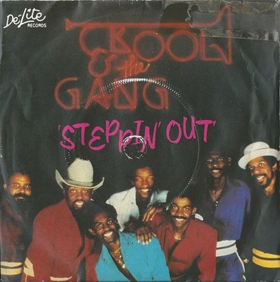 Kool & The Gang - Steppin' Out - UK 7'' Vinyl - 1980 - De-Lite