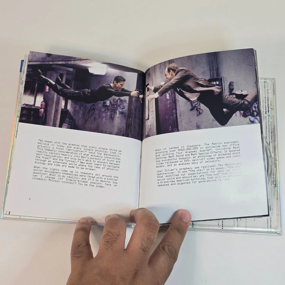 The Matrix Blu-ray DigiBook Hi-Def Sound Holographic 10th Case Sci-Fi Action - Image 3 of 4