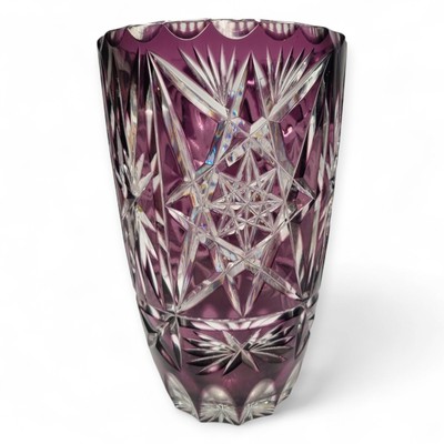 Vintage Böhmische Vase Amethyst geschliffen Kristallglas Vase Sterne und Stege 50er