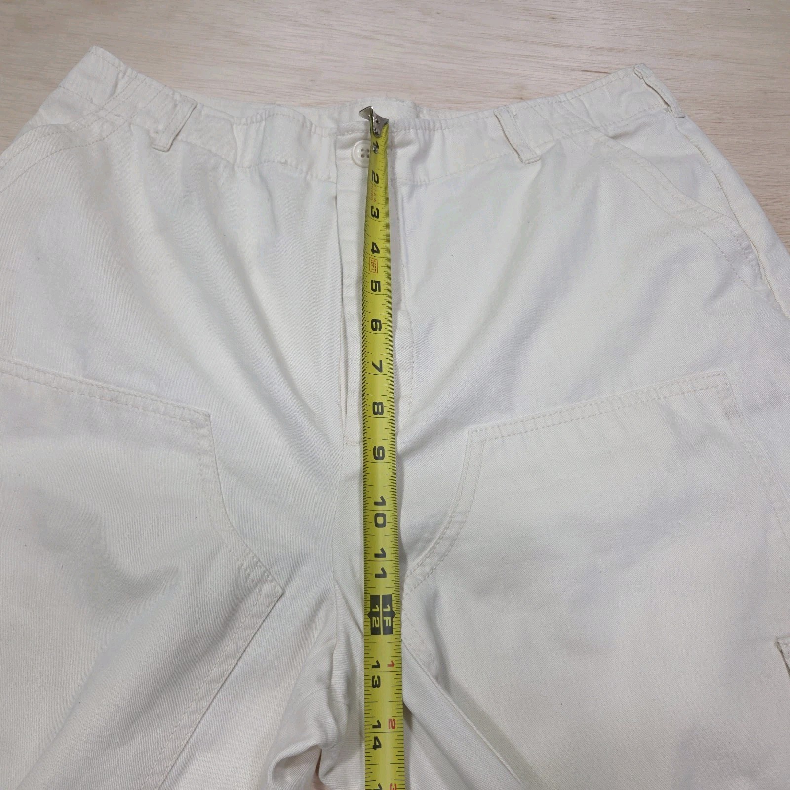 Universal Thread Cropped Cargo Pants Button Up Si… - image 9