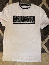 Size Small Men’s Guess Short Sleeved Tee Shirt