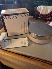 Mary Kay Mineral Powder Foundation Ivory .5 Discontinued New