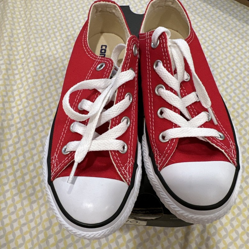 Converse Chuck Taylor All Star Low-Top Youth Size 12.5
