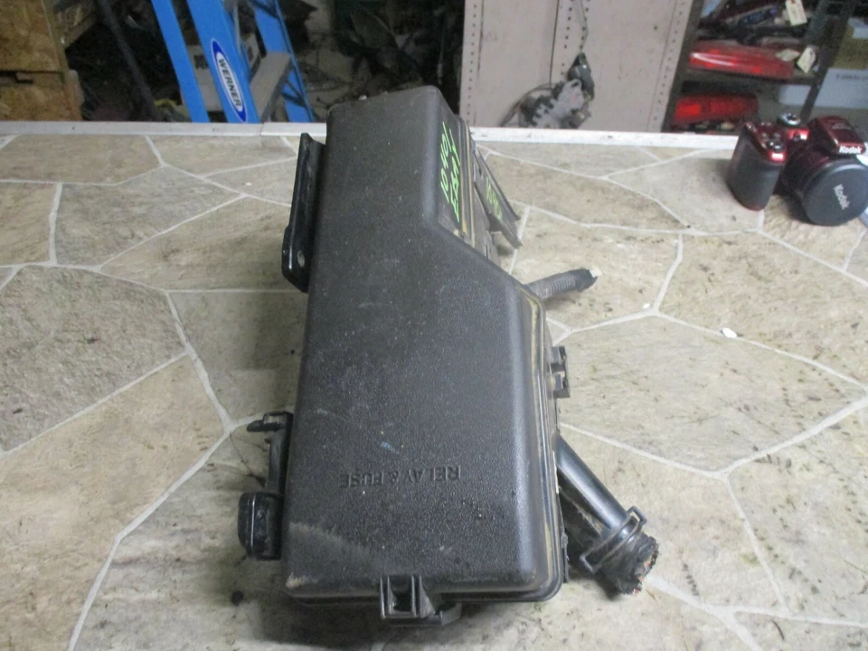 ✅ TOYOTA CAMRY LEXUS ES330 2004-2006 CAJA DE FUSIBLES COMPARTIMENTO DE RELÉ FABRICANTE DE EQUIPOS ORIGINALES 2,4 L Foto 3 de 4