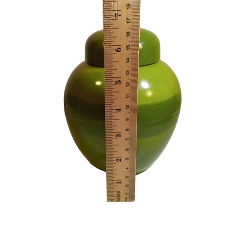 Vintage Holland Mold Ginger Jar MCM Avocado Green Handmade 6.5"  Retro Decor Art - Picture 3 of 10