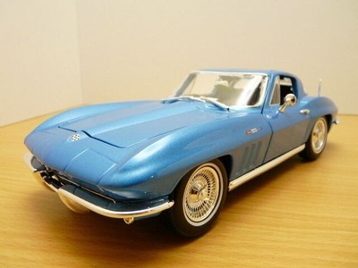CHEVROLET CORVETTE coupé C2 bleu STINGRAY 1/18