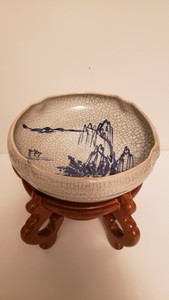 Fine Chinese antique Ge type crackle Guan brush washer Late 19th Century