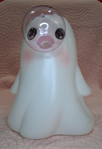 Augen offen Blasform Geist mit rosa Blase süß bezaubernd skurril Halloween