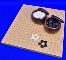 Japanese 1-Sun Tabletop Go Set – Wooden Board, Glass Stones & 8-Size Bowl