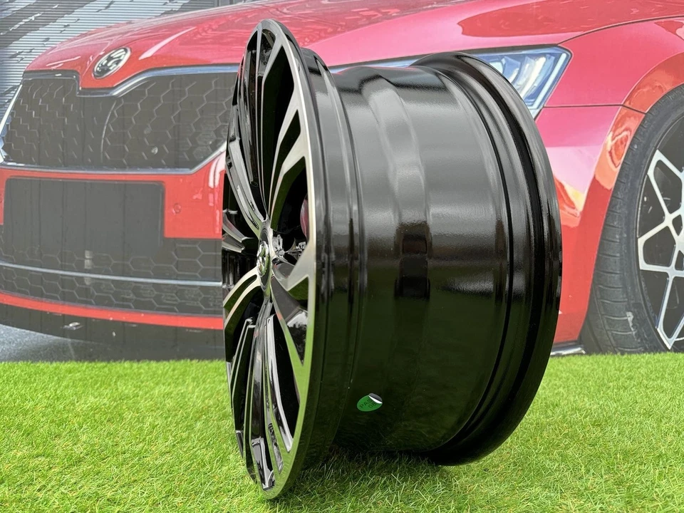 4X 17 Inch 5X114.3 Toyota Corolla Style Noir Poli Roues : Pour Lexus - Photo 4/4