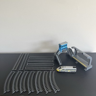 Jakks Pacific Power Trains Train Station Set 62217 Control Tower Stairs Track