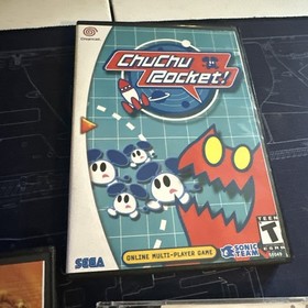 SEGA Dreamcast HKT-3020 Model 1 Games Bundle , 2 Controllers and Memory Card