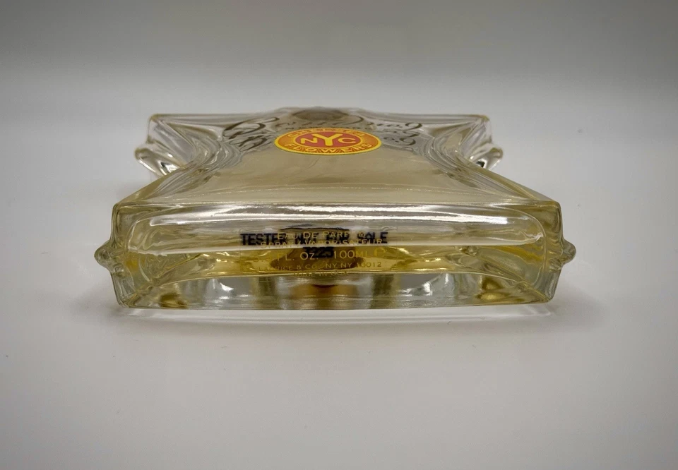 Chelsea Flowers por Bond No. 9 Eau De Parfum Spray (Testador) 3,3 oz (Feminino) - Imagem 2 de 3