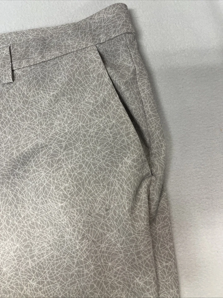 Golf Shorts Cutter Buck 40 Beige/ White Chino Flat Front , polyester/spandex - Image 3 of 4