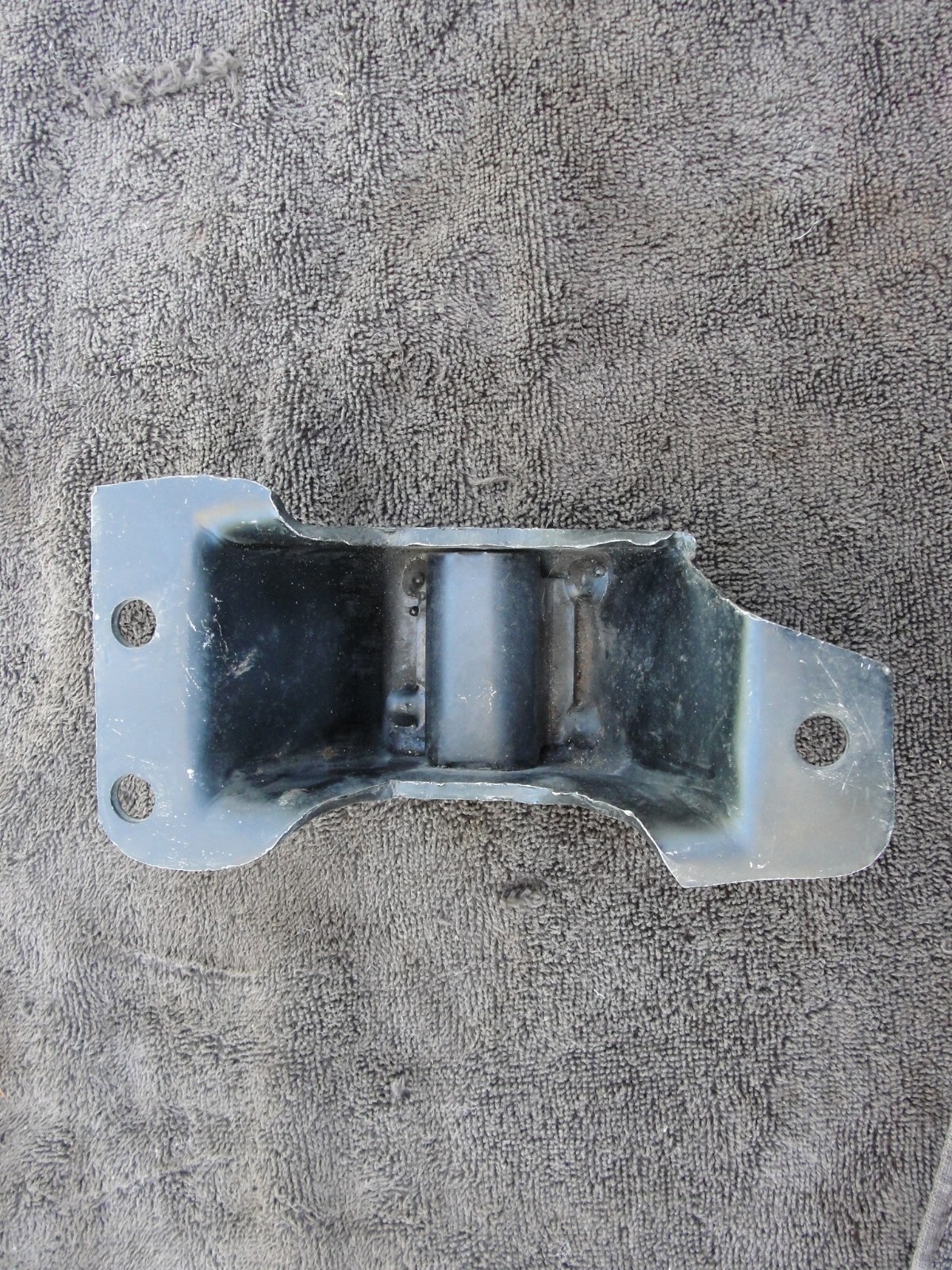 NOS 196970 Camaro BBC Nova Big Block Chevy Engine LH Frame Mount GM