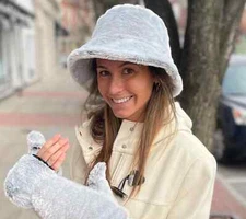 Sprigs Reversible Faux Fur and Sherpa Bucket Hat-Gray/Cream-NWT-A455064