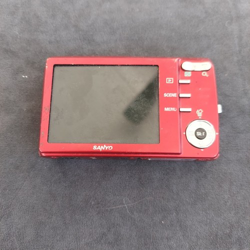 Sanyo VPC-X1200 12.0MP Digital Camera Red UNTESTED, for parts - Picture 2 of 5