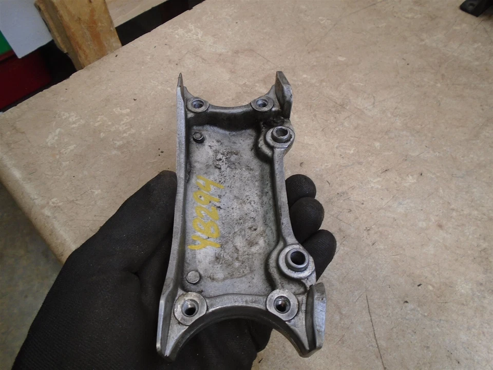 Soporte guardabarros horquilla delantera Yamaha 600 FJ FJ600 1984 YB294 Foto 2 de 3